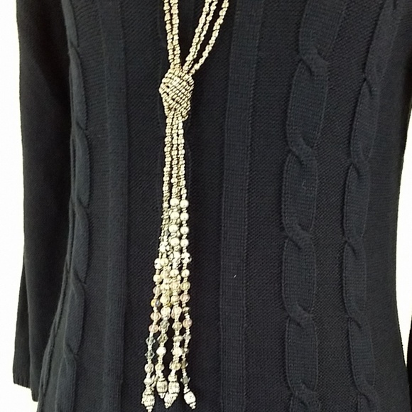 Custom made Silver Tone Long Necklace with a Knot. - Picture 2 of 4